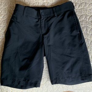 Boys’ black size S Nike golf/dress shorts